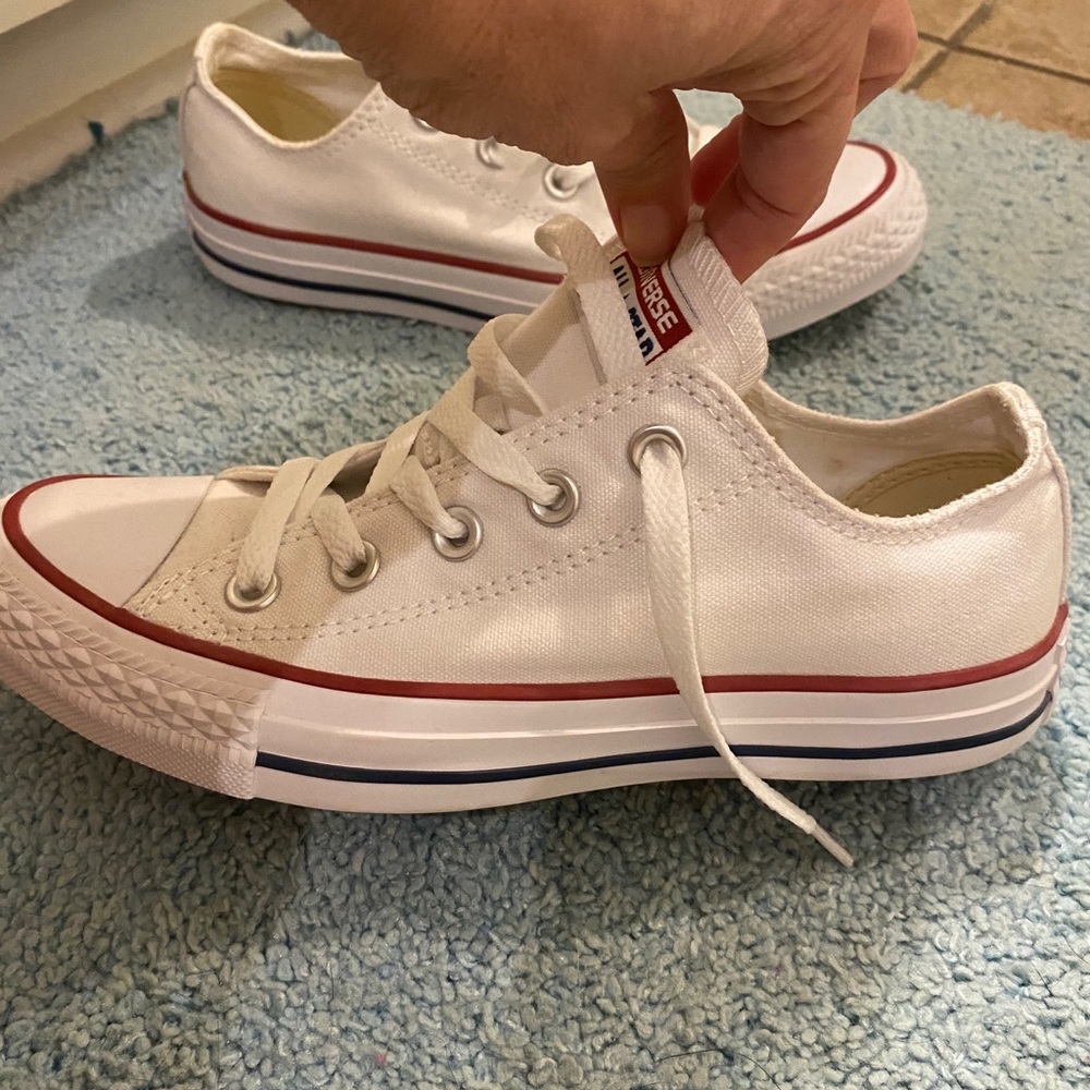 Women’s white converse